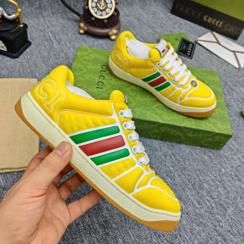 G*u*i casual shoes